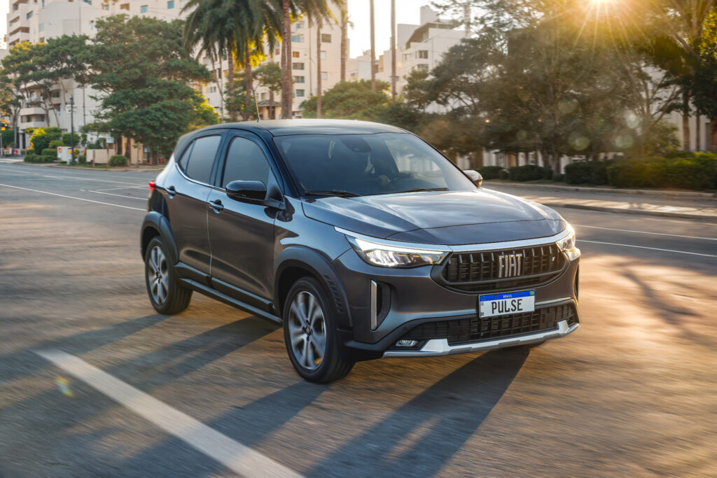 Fiat Pulse 2026 andando na rua visto de frente